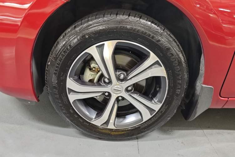 Used Nissan Tiida 2016 1.6L CVT Smart Drive Edition Exterior 4