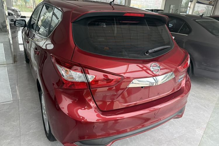 Used Nissan Tiida 2016 1.6L CVT Cool Dynamic Edition Exterior 4