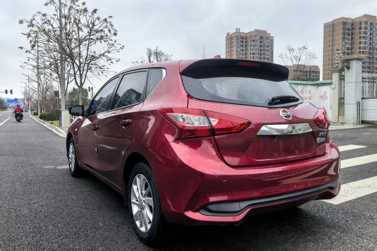 Used Nissan Tiida 2016 1.6L CVT Cool Dynamic Edition Exterior 5
