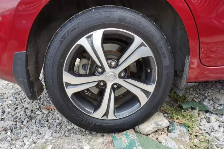 Used Nissan Tiida 2016 1.6L CVT Smart Drive Edition Exterior 5