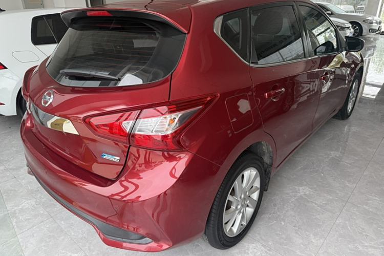 Used Nissan Tiida 2016 1.6L CVT Cool Dynamic Edition Exterior 5