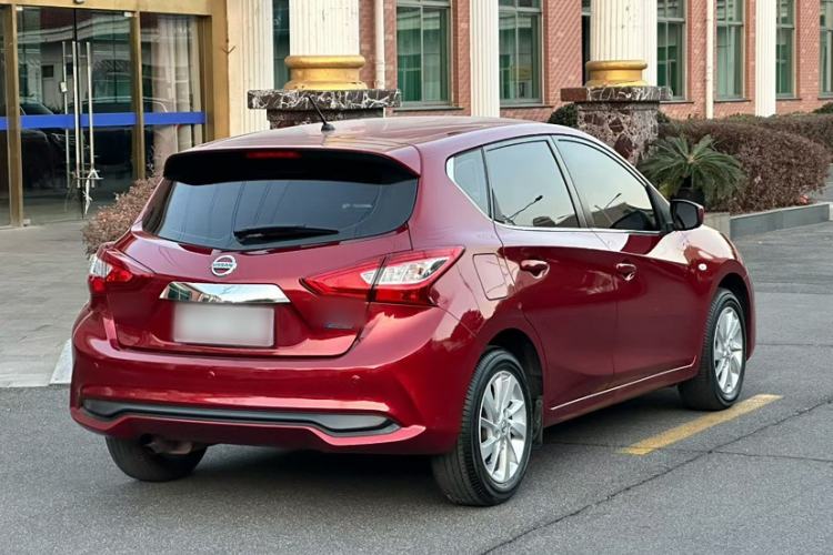 Used Nissan Tiida 2016 1.6L CVT Cool Dynamic Edition Exterior 6