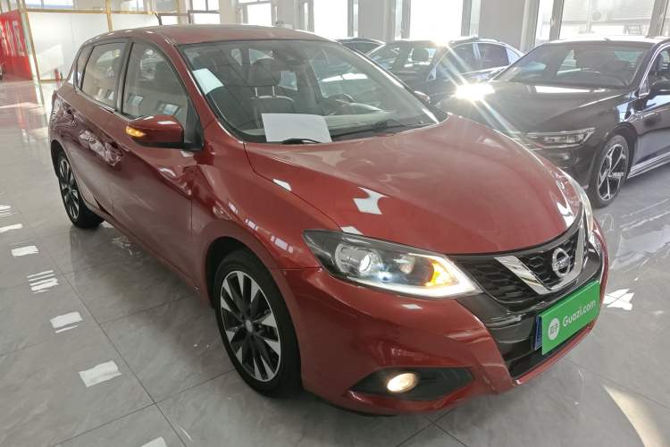 Used Nissan Tiida 2016 1.6L CVT ZhiZun Edition Front Right 45 Deg