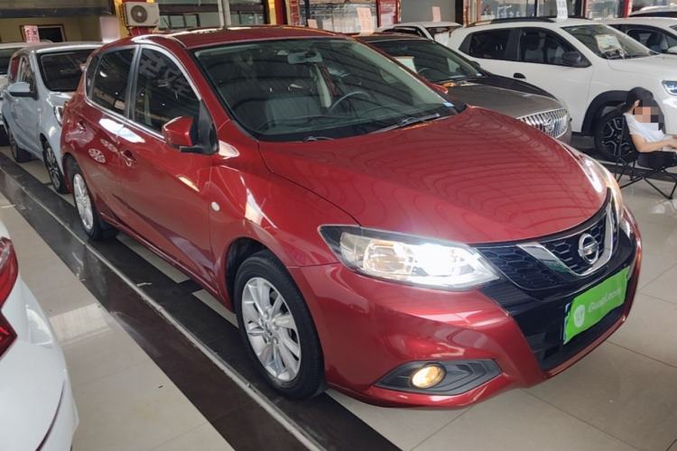 Used Nissan Tiida 2016 1.6L CVT Cool Dynamic Edition Front Right 45 Deg