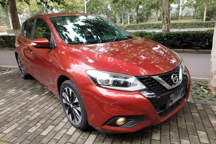 Used Nissan Tiida 2016 1.6L CVT ZhiZun Edition Front Right 45 Deg