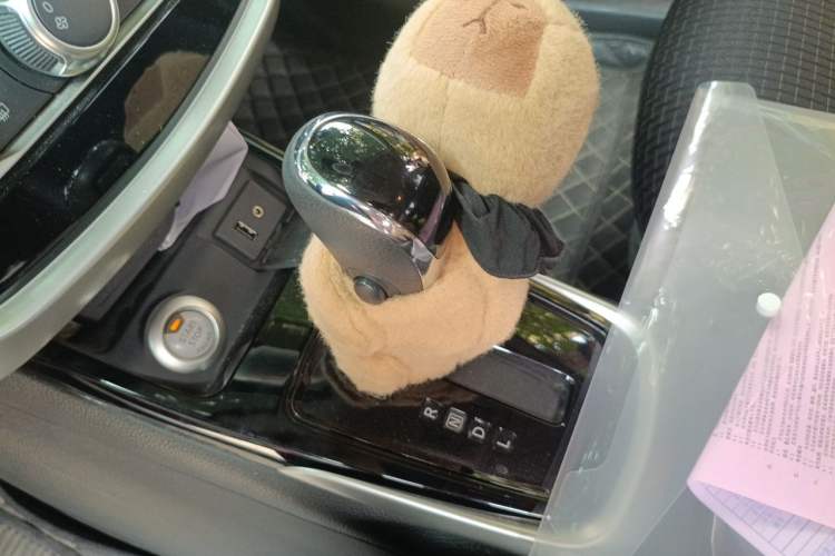 Used Nissan Tiida 2016 1.6L CVT Smart Drive Edition Gear Lever
