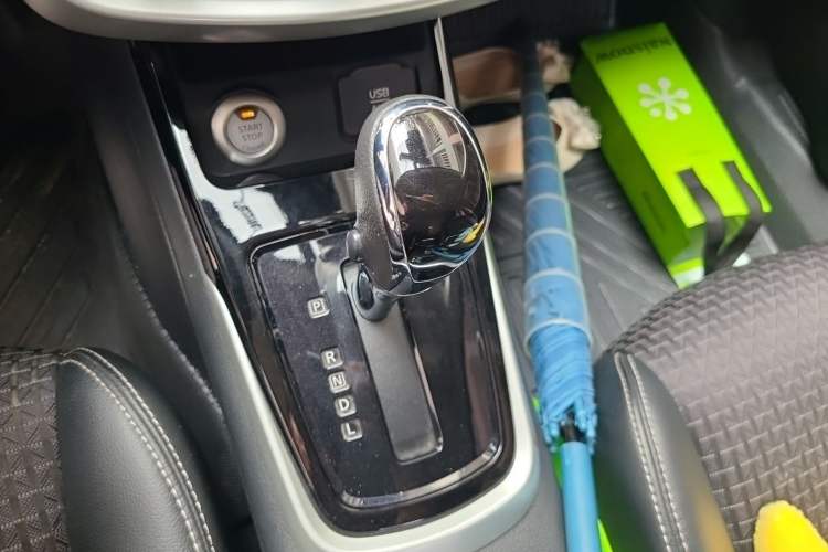 Used Nissan Tiida 2016 1.6L CVT Smart Drive Edition Gear Lever