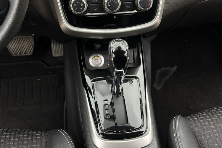 Used Nissan Tiida 2016 1.6L CVT Smart Drive Edition Gear Lever