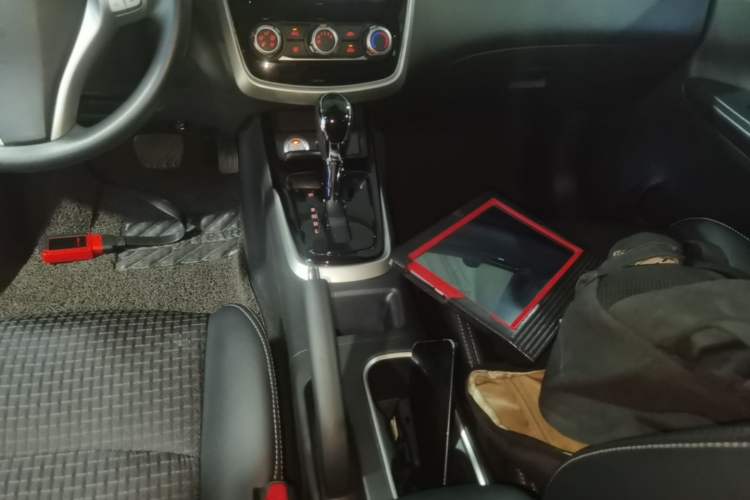Used Nissan Tiida 2016 1.6L CVT Smart Drive Edition Gear Lever