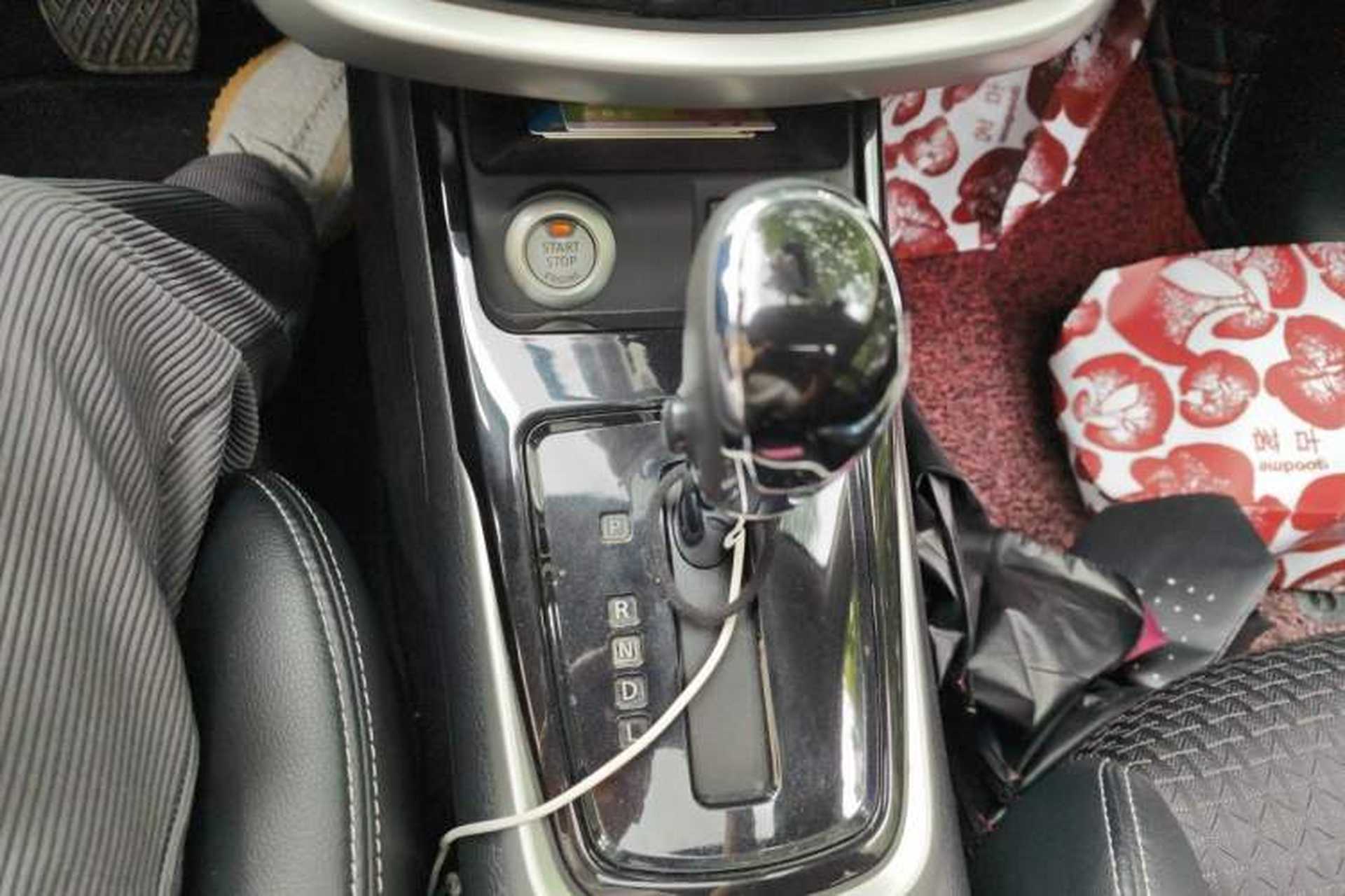 Used Nissan Tiida 2016 1.6L CVT Smart Drive Edition Gear Lever