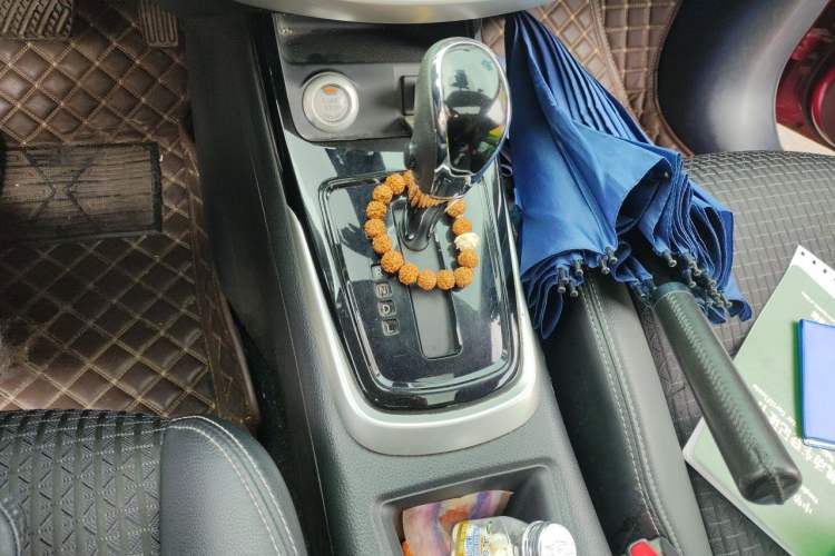 Used Nissan Tiida 2016 1.6L CVT Smart Drive Edition Gear Lever