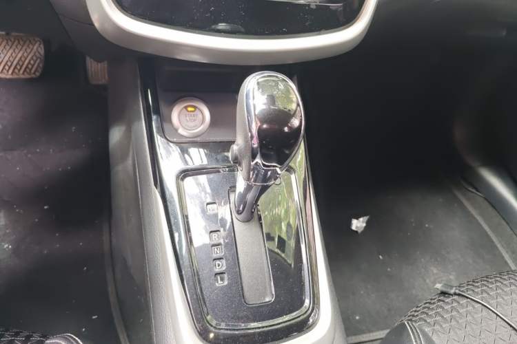 Used Nissan Tiida 2016 1.6L CVT Smart Drive Edition Gear Lever