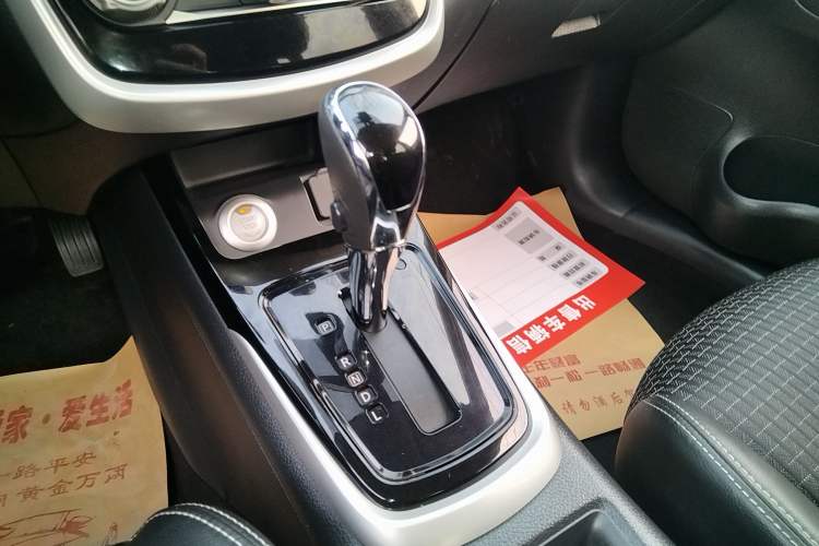 Used Nissan Tiida 2016 1.6L CVT Smart Drive Edition Gear Lever