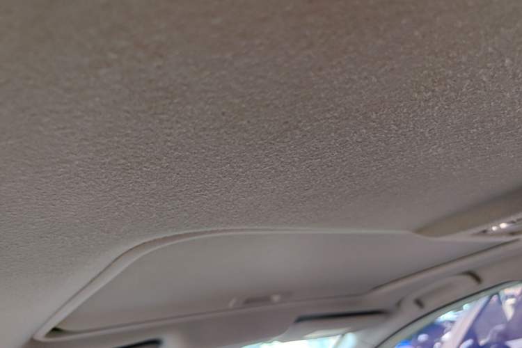 Used Nissan Tiida 2016 1.6L CVT Cool Dynamic Edition Headliner