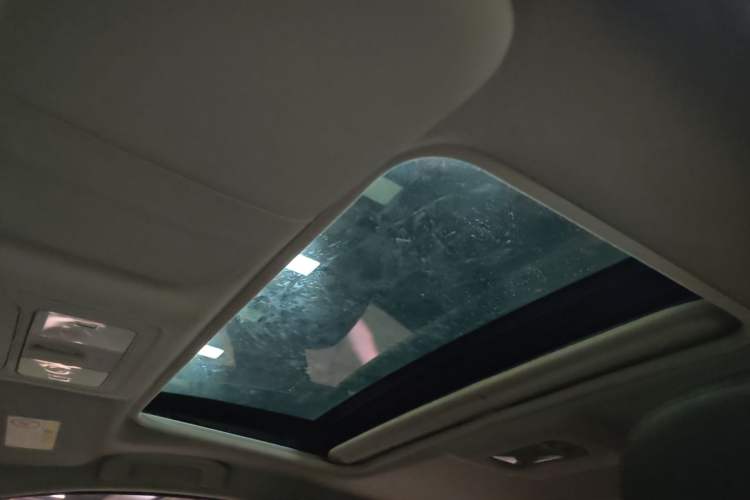 Used Nissan Tiida 2016 1.6L CVT Smart Drive Edition Headliner