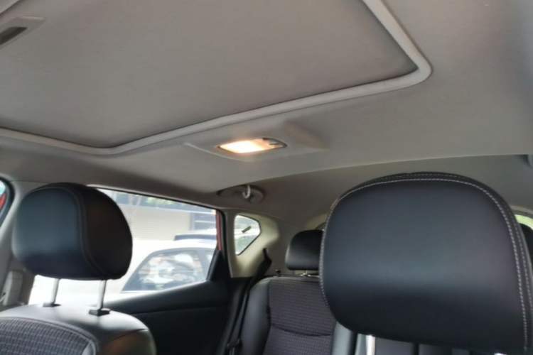 Used Nissan Tiida 2016 1.6L CVT Smart Drive Edition Headliner