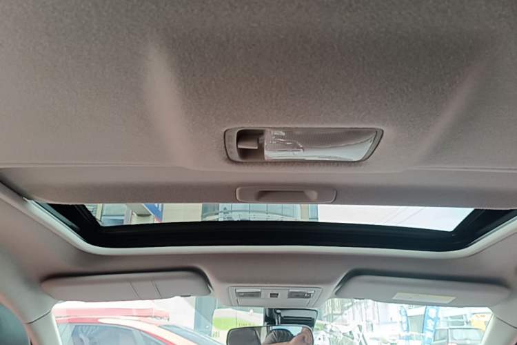 Used Nissan Tiida 2016 1.6L CVT Smart Drive Edition Headliner