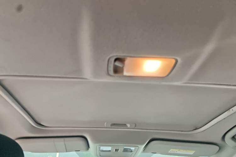 Used Nissan Tiida 2016 1.6L CVT Smart Drive Edition Headliner