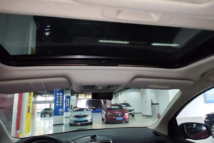 Used Nissan Tiida 2016 1.6L CVT Smart Drive Edition Headliner