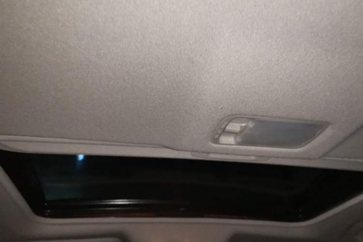 Used Nissan Tiida 2016 1.6L CVT Smart Drive Edition Headliner