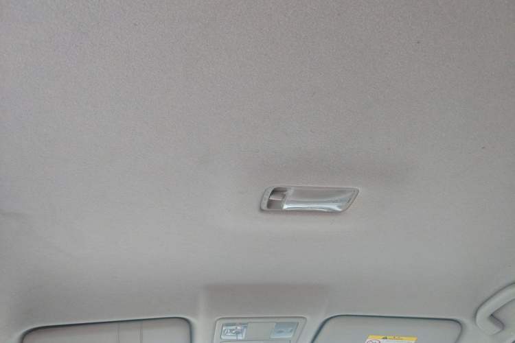 Used Nissan Tiida 2016 1.6L CVT Joyride Edition Headliner