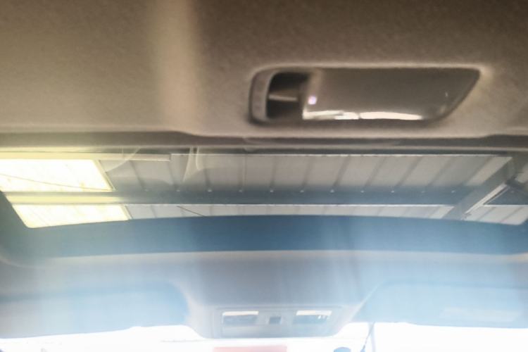 Used Nissan Tiida 2016 1.6L CVT Cool Dynamic Edition Headliner