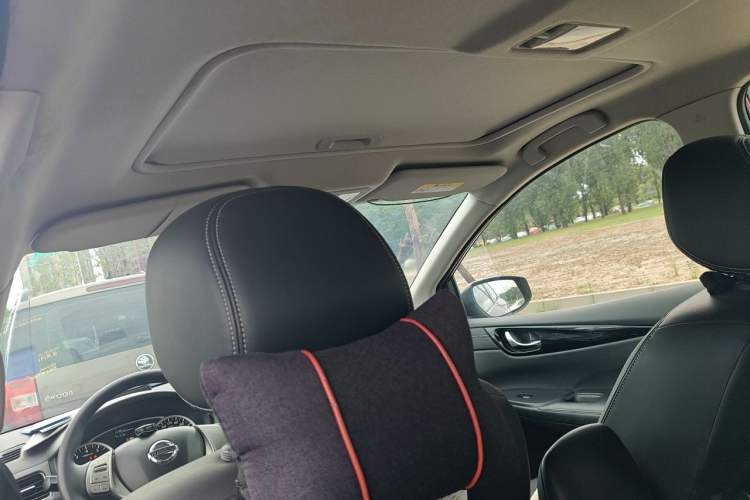 Used Nissan Tiida 2016 1.6L CVT Smart Drive Edition Headliner