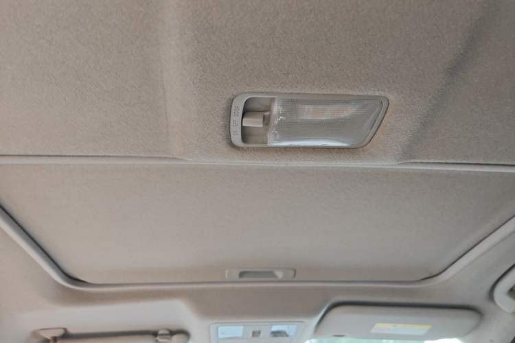 Used Nissan Tiida 2016 1.6L CVT ZhiZun Edition Headliner