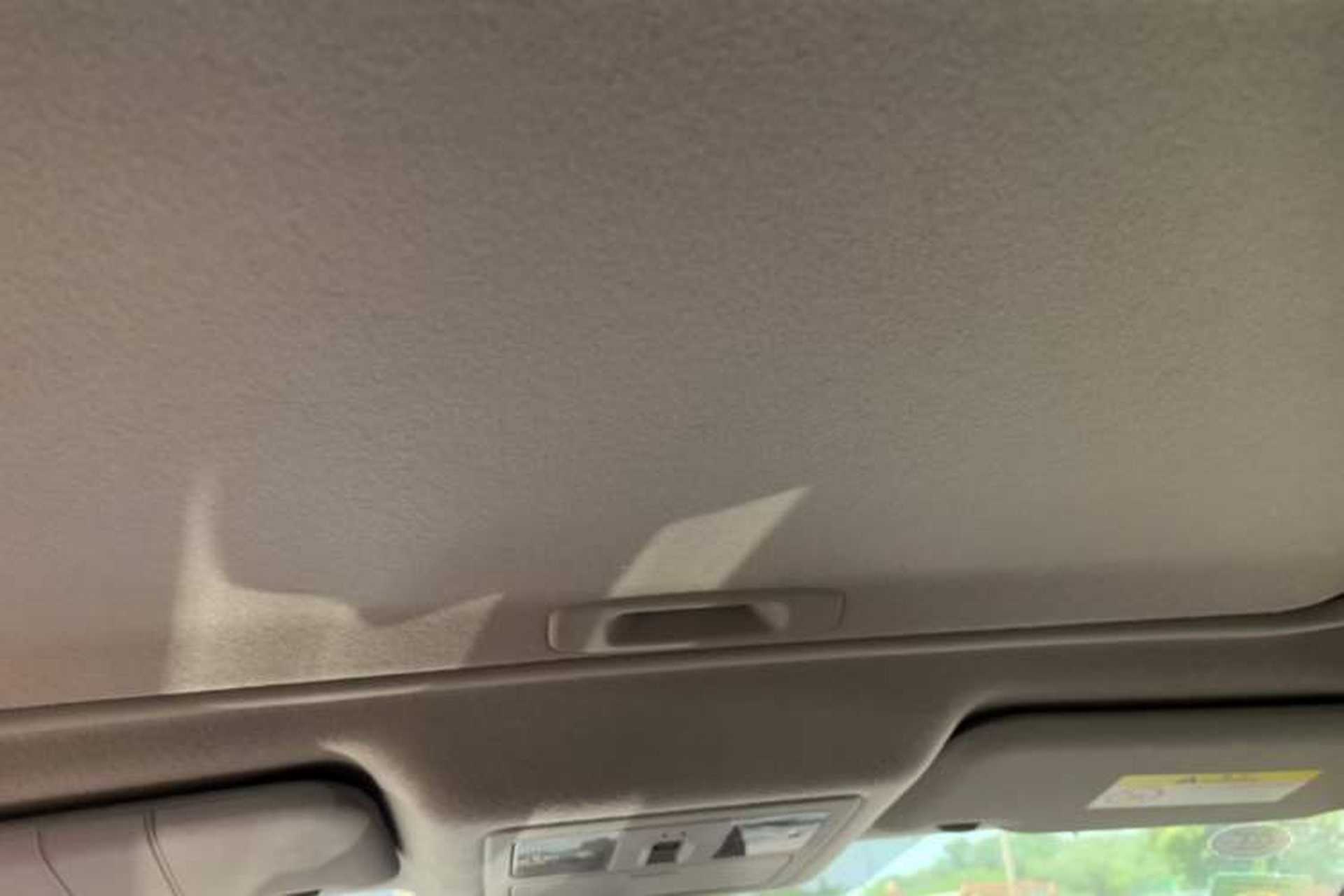 Used Nissan Tiida 2016 1.6L CVT Cool Dynamic Edition Headliner