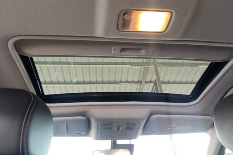 Used Nissan Tiida 2016 1.6L CVT Smart Drive Edition Headliner