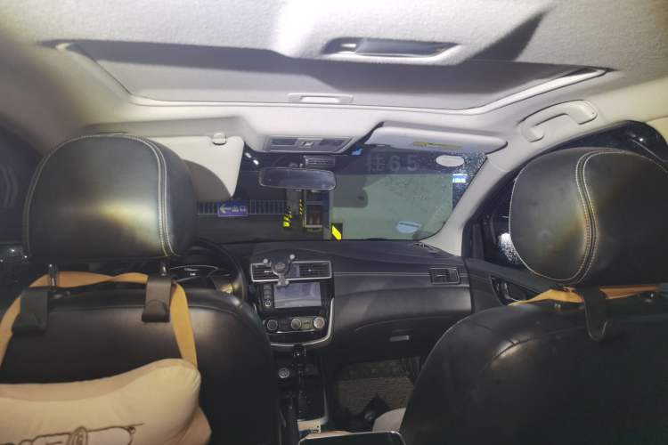 Used Nissan Tiida 2016 1.6L CVT Smart Drive Edition Headliner