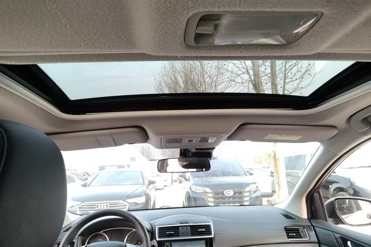 Used Nissan Tiida 2016 1.6L CVT Smart Drive Edition Headliner