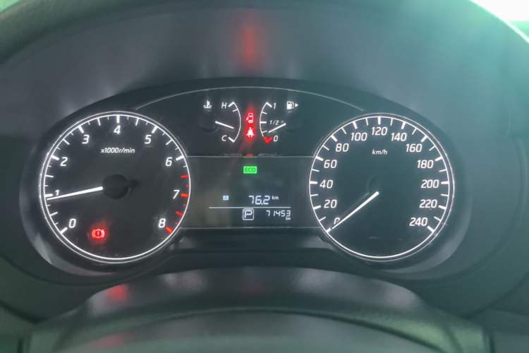 Used Nissan Tiida 2016 1.6L CVT Cool Dynamic Edition Instrument Cluster