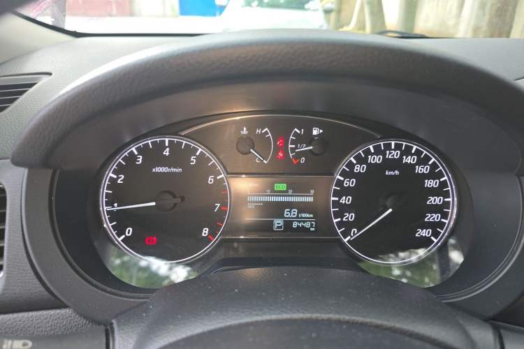 Used Nissan Tiida 2016 1.6L CVT Cool Dynamic Edition Instrument Cluster