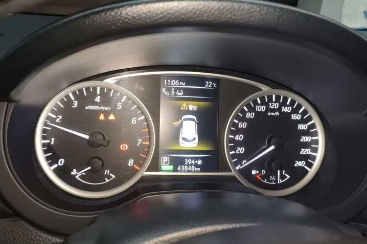 Used Nissan Tiida 2016 1.6L CVT ZhiZun Edition Instrument Cluster