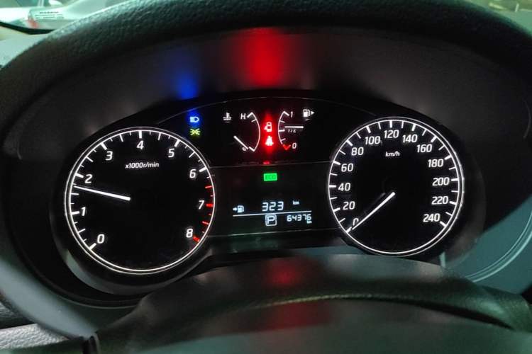 Used Nissan Tiida 2016 1.6L CVT Cool Dynamic Edition Instrument Cluster