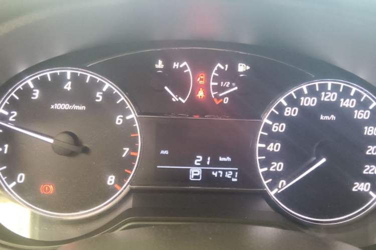 Used Nissan Tiida 2016 1.6L CVT Cool Dynamic Edition Instrument Cluster