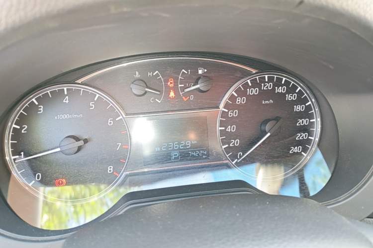 Used Nissan Tiida 2016 1.6L CVT Cool Dynamic Edition Instrument Cluster
