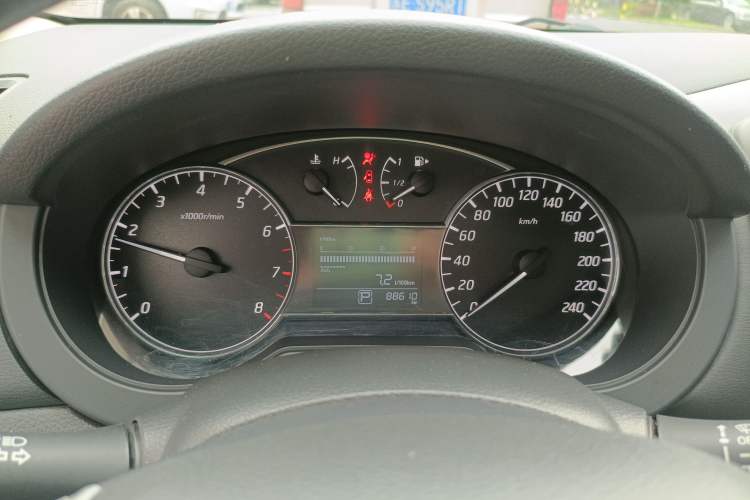 Used Nissan Tiida 2016 1.6L CVT Cool Dynamic Edition Instrument Cluster