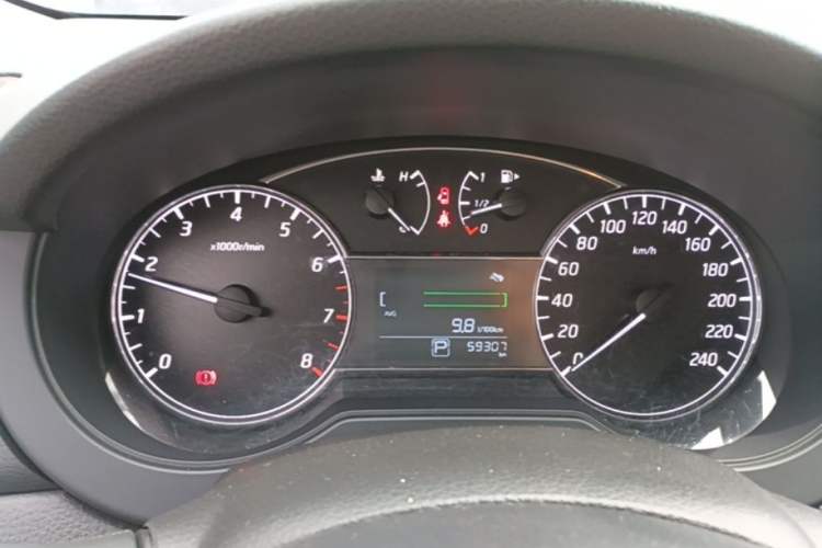 Used Nissan Tiida 2016 1.6L CVT Cool Dynamic Edition Instrument Cluster