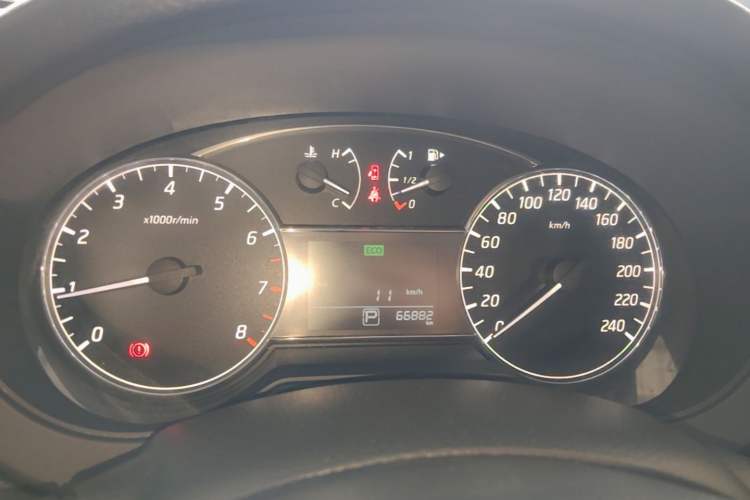 Used Nissan Tiida 2016 1.6L CVT Cool Dynamic Edition Instrument Cluster