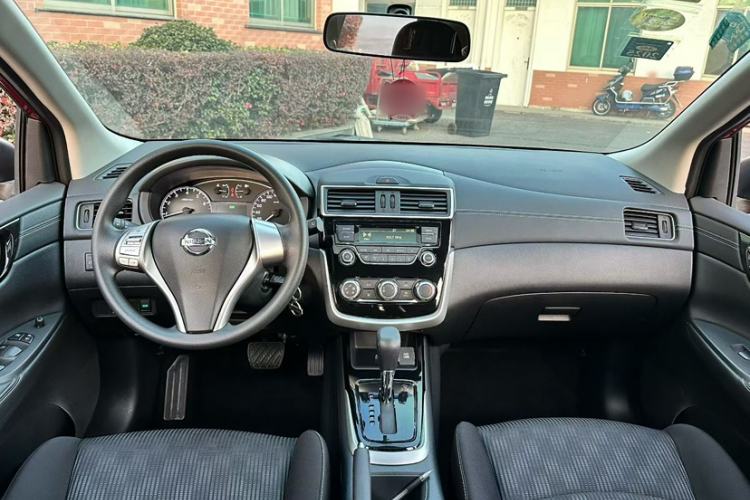 Used Nissan Tiida 2016 1.6L CVT Cool Dynamic Edition Interior 1