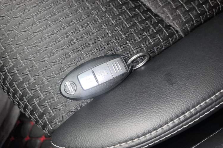 Used Nissan Tiida 2016 1.6L CVT Smart Drive Edition Interior 1