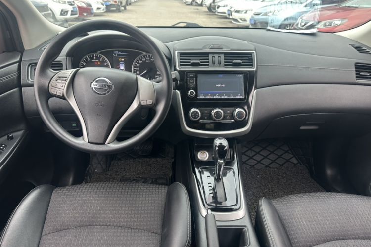 Used Nissan Tiida 2016 1.6L CVT Smart Drive Edition Interior 1