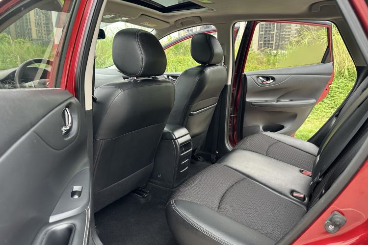 Used Nissan Tiida 2016 1.6L CVT Smart Drive Edition Interior 2
