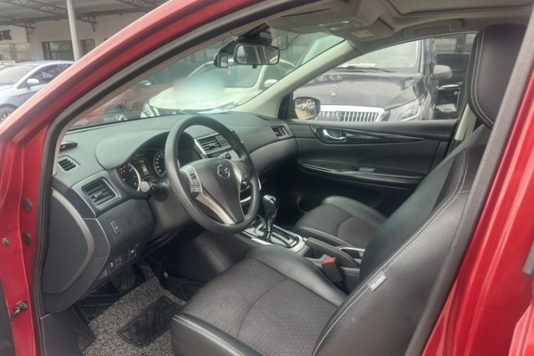 Used Nissan Tiida 2016 1.6L CVT Smart Drive Edition Interior 2
