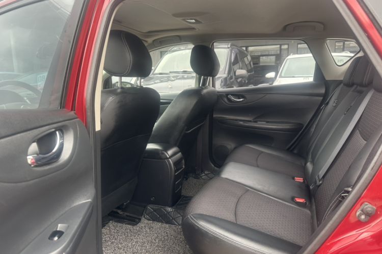 Used Nissan Tiida 2016 1.6L CVT Smart Drive Edition Interior 3