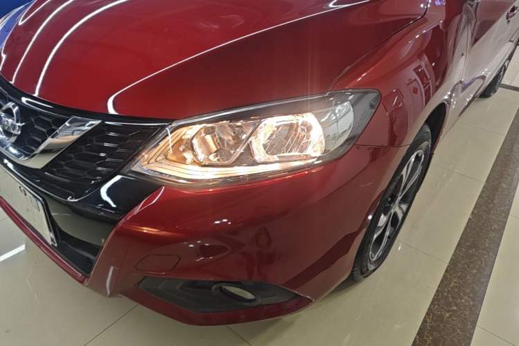 Used Nissan Tiida 2016 1.6L CVT Smart Drive Edition Left Front Headlight