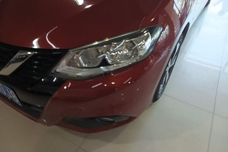 Used Nissan Tiida 2016 1.6L CVT Smart Drive Edition Left Front Headlight