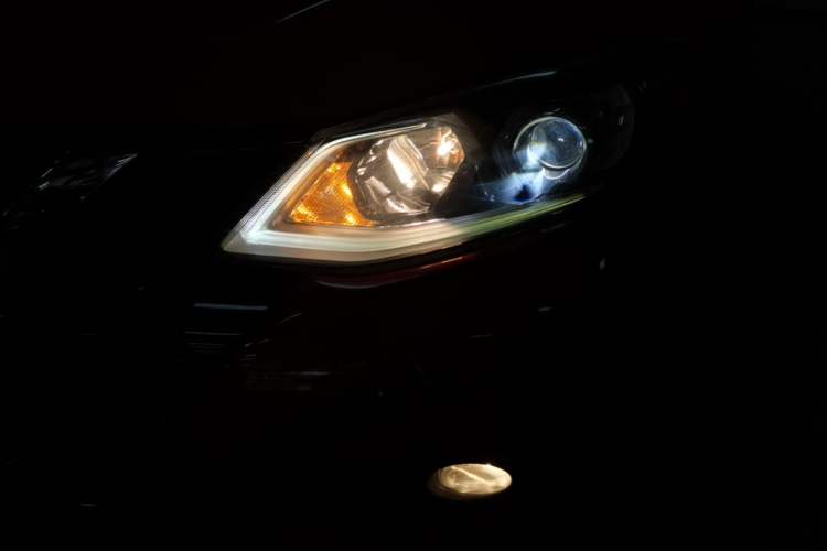 Used Nissan Tiida 2016 1.6L CVT ZhiZun Edition Left Front Headlight